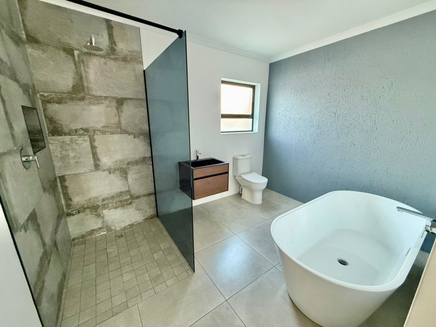 3 Bedroom Property for Sale in Country Club Western Cape